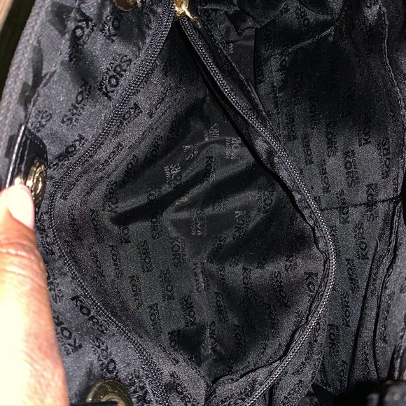 Michael Kors Medium Tote - Picture 9 of 10